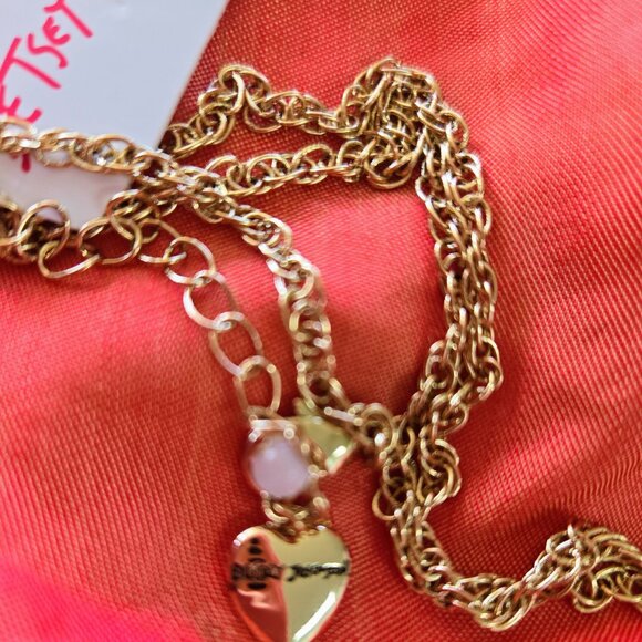 Betsy Johnson GOLD APPLE NECKLACE - Picture 6 of 12